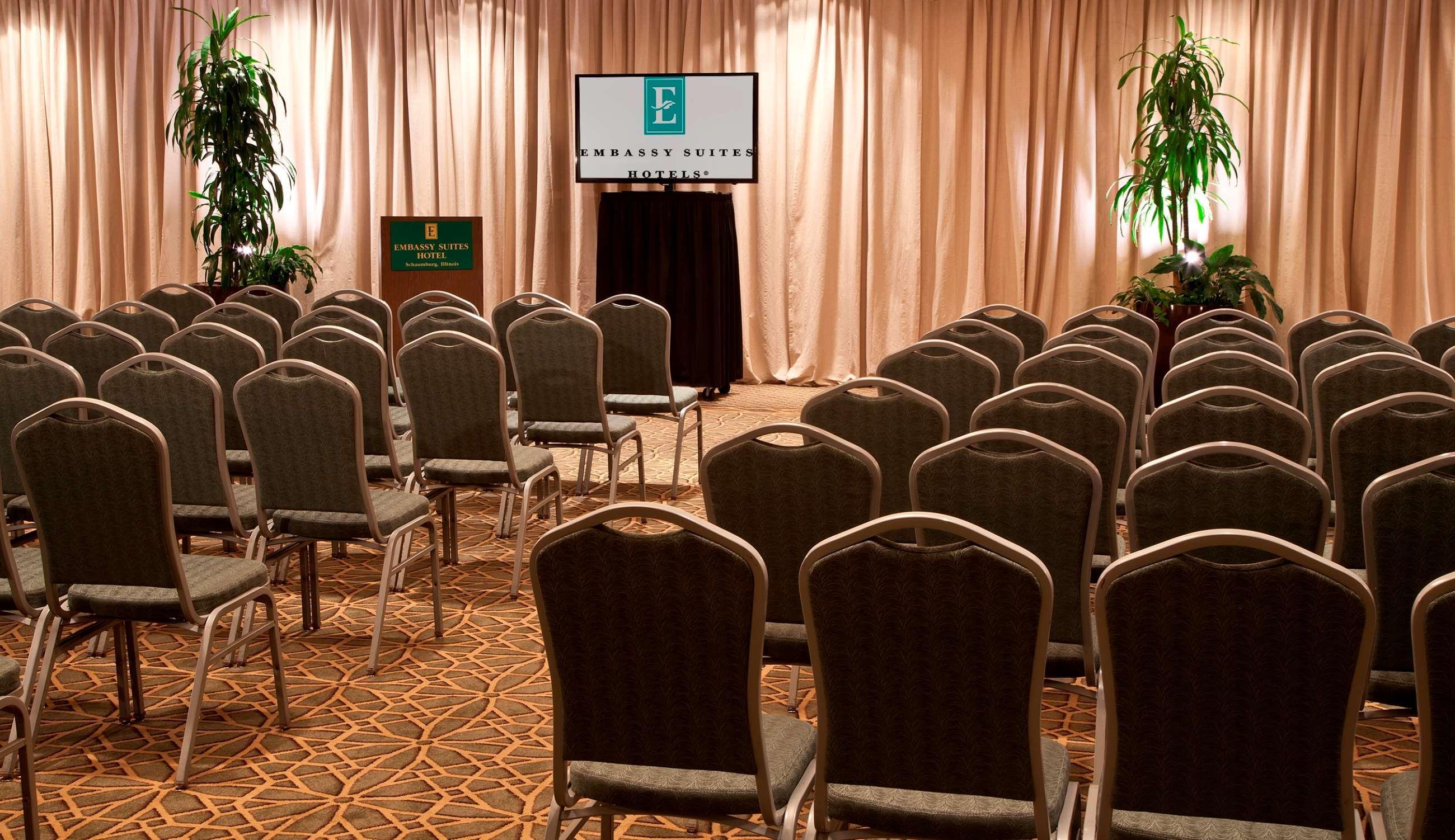 Embassy Suites By Hilton Chicago Schaumburg Woodfield Extérieur photo