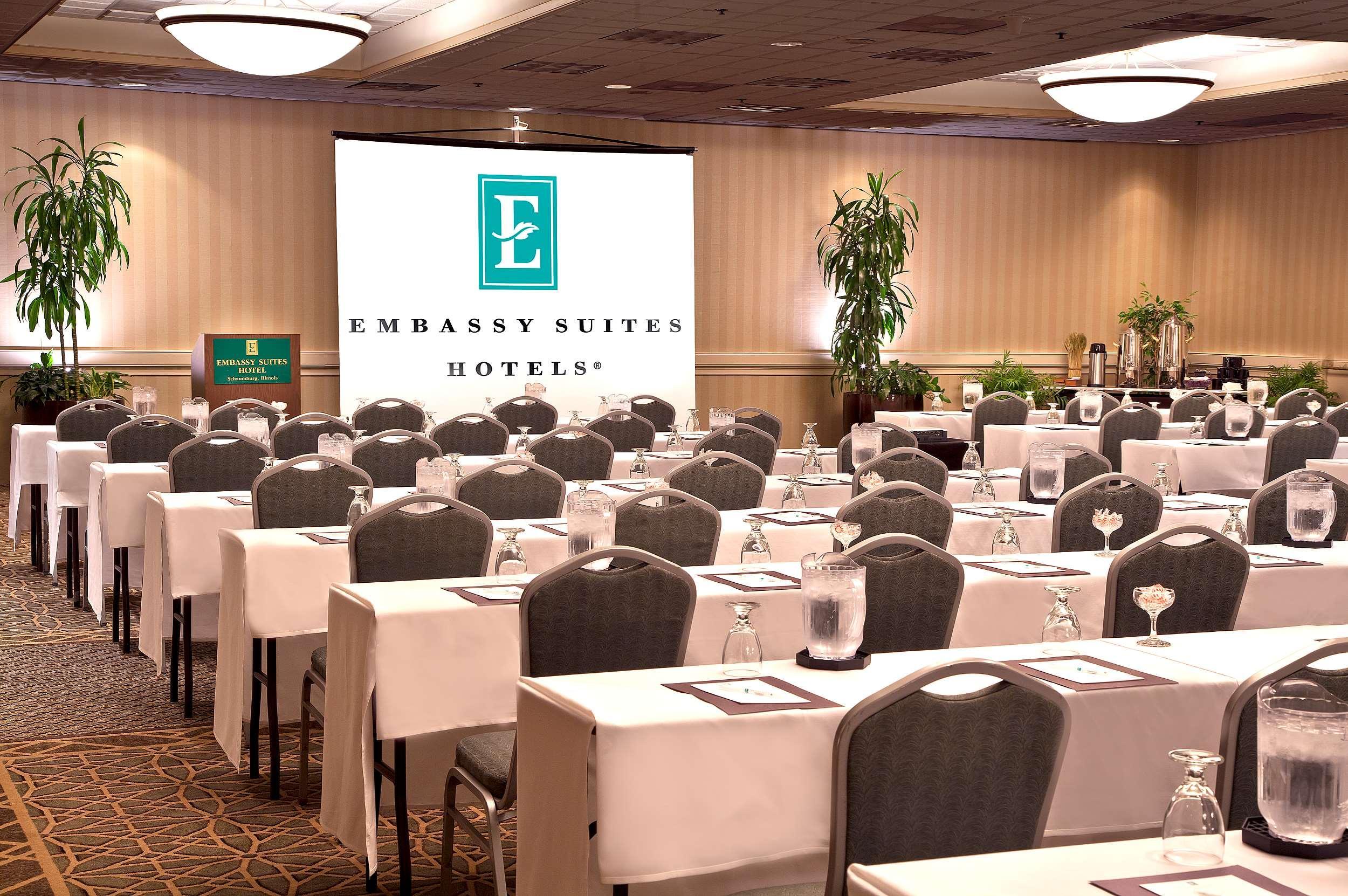 Embassy Suites By Hilton Chicago Schaumburg Woodfield Extérieur photo