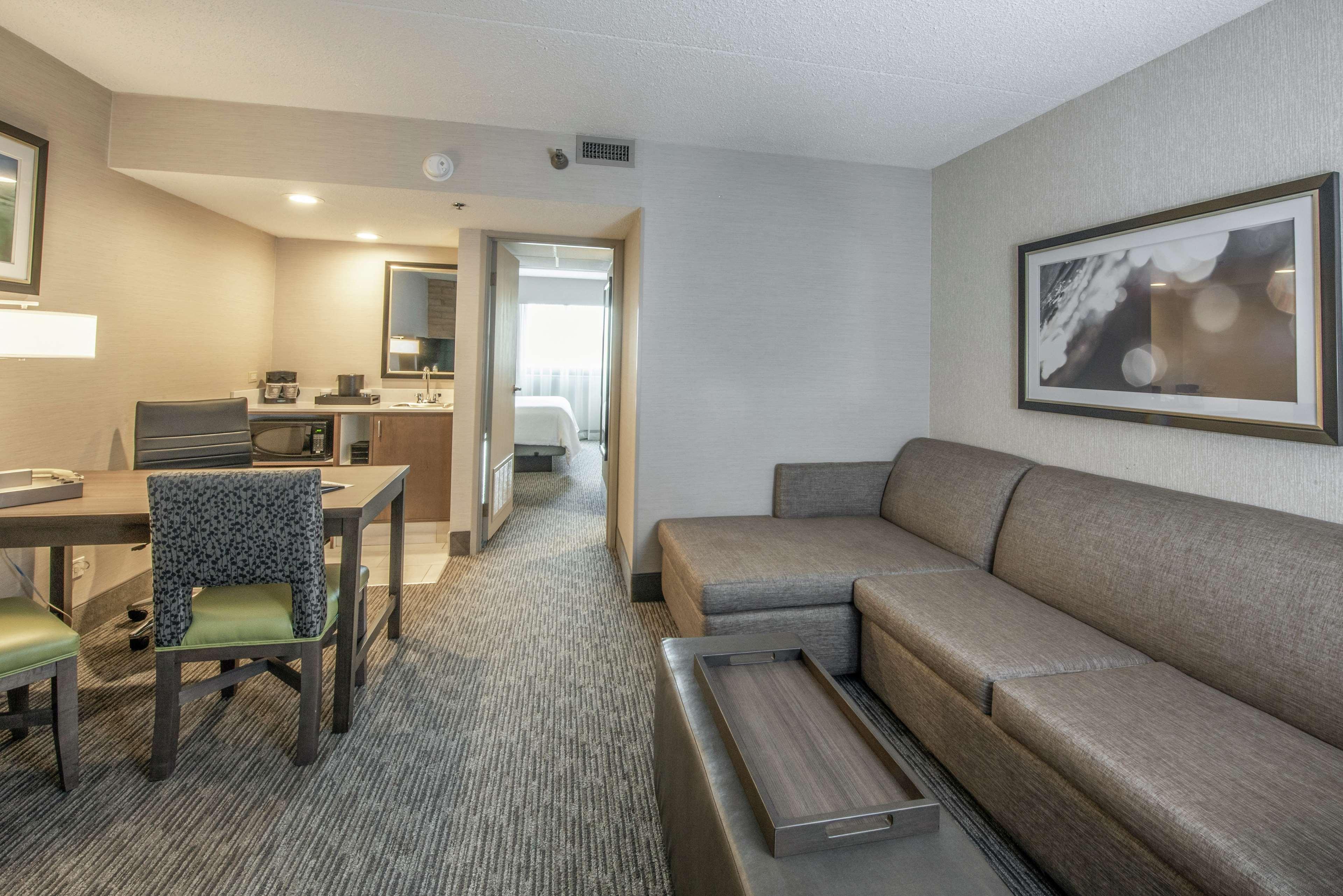 Embassy Suites By Hilton Chicago Schaumburg Woodfield Extérieur photo