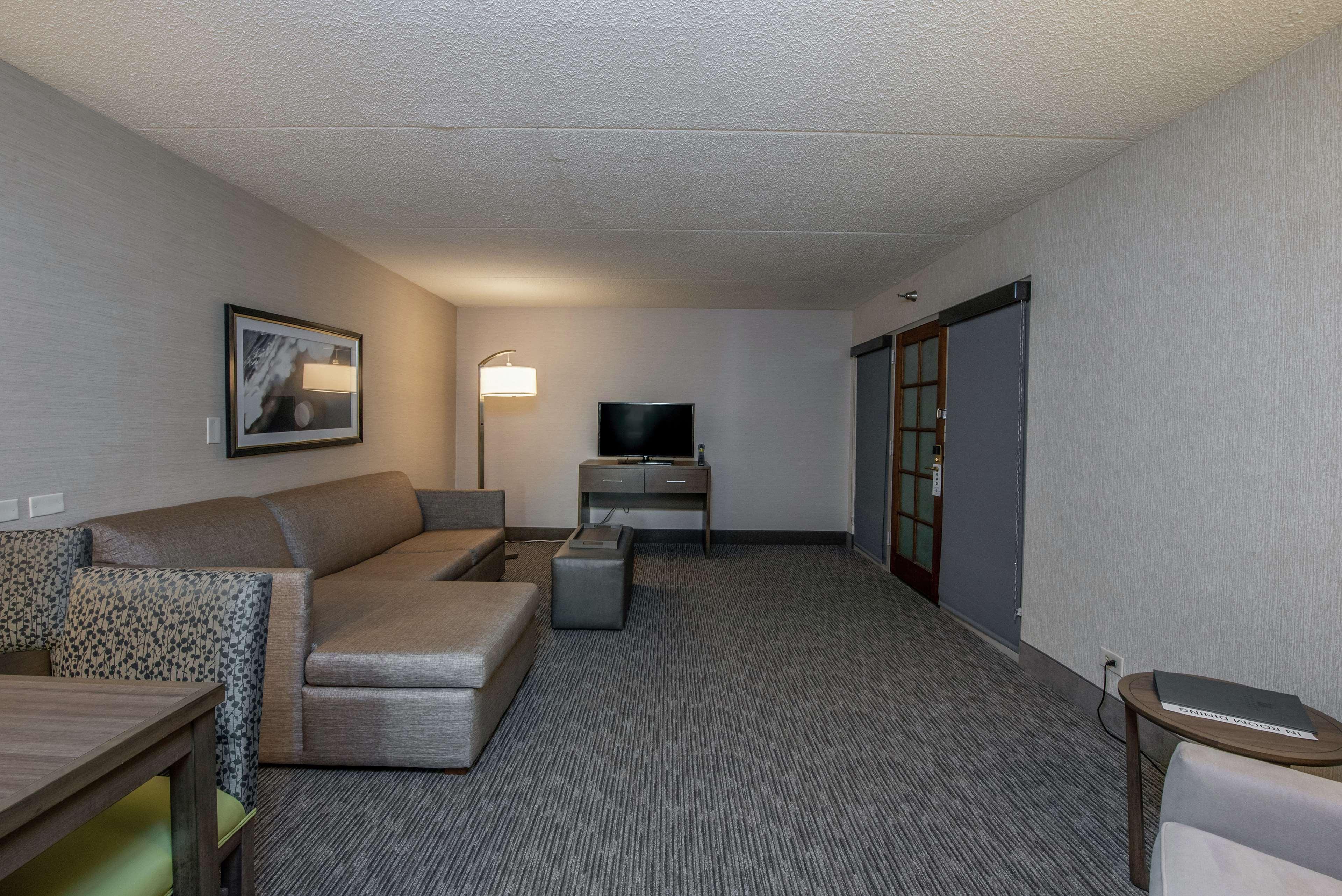Embassy Suites By Hilton Chicago Schaumburg Woodfield Extérieur photo