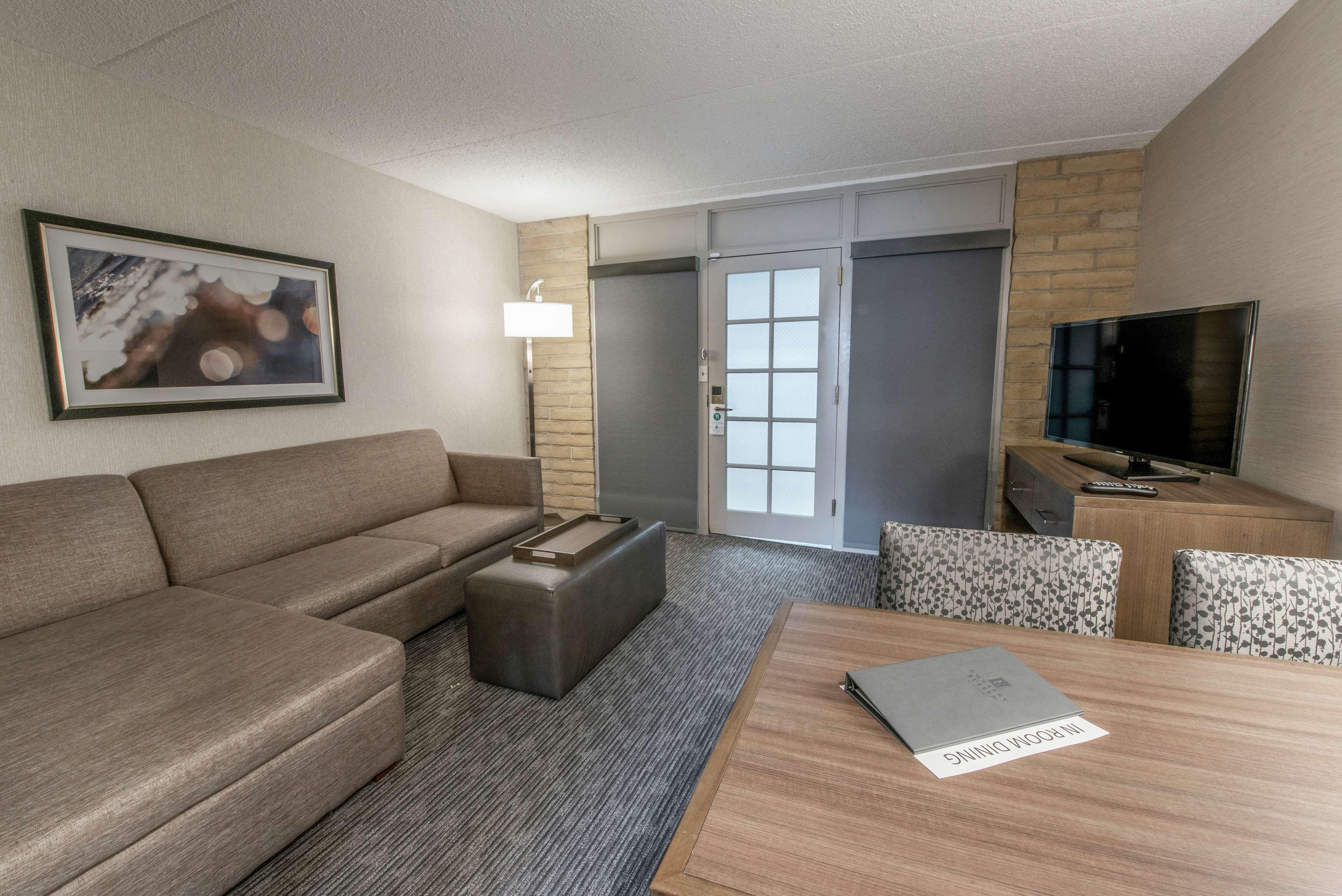 Embassy Suites By Hilton Chicago Schaumburg Woodfield Extérieur photo