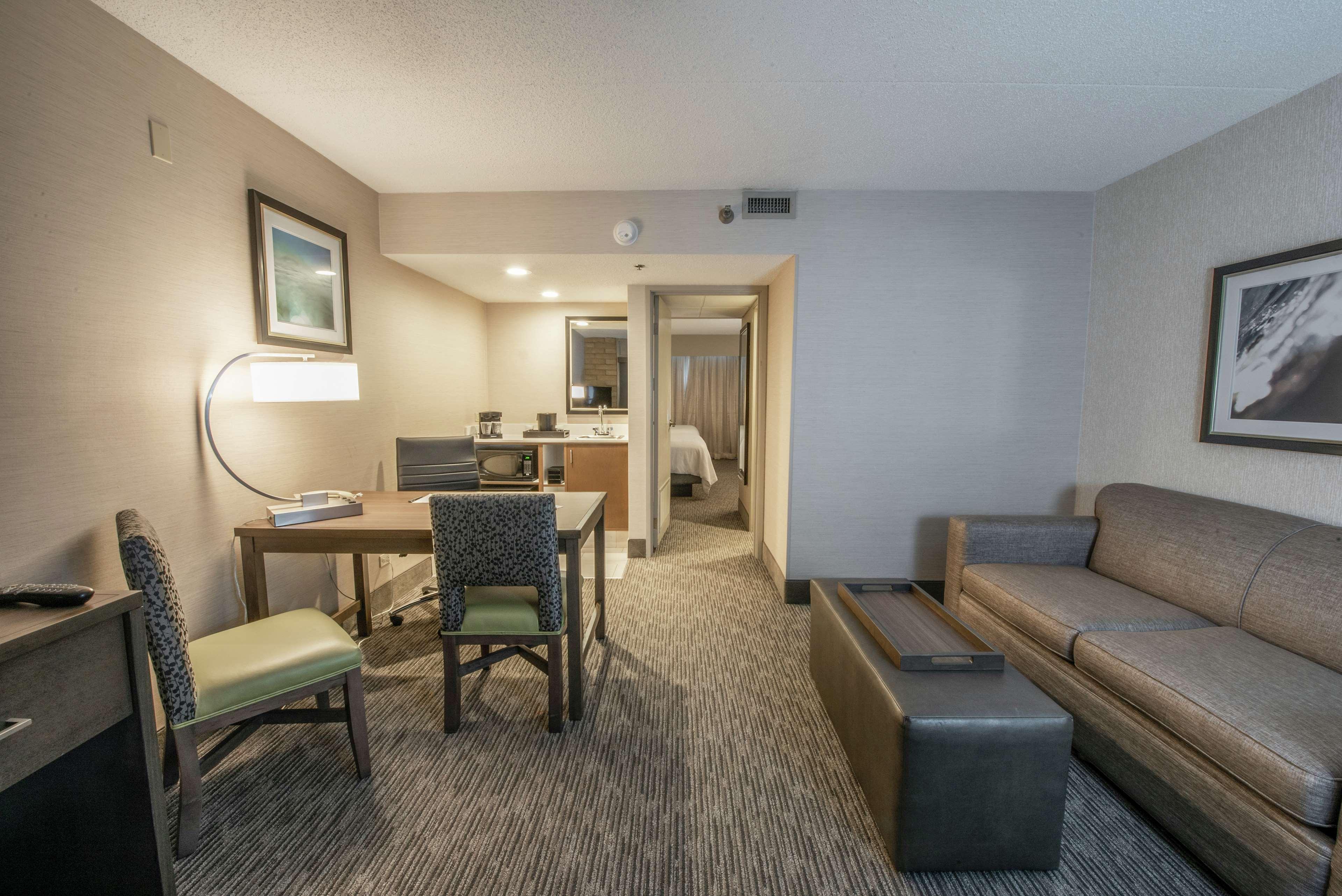 Embassy Suites By Hilton Chicago Schaumburg Woodfield Extérieur photo
