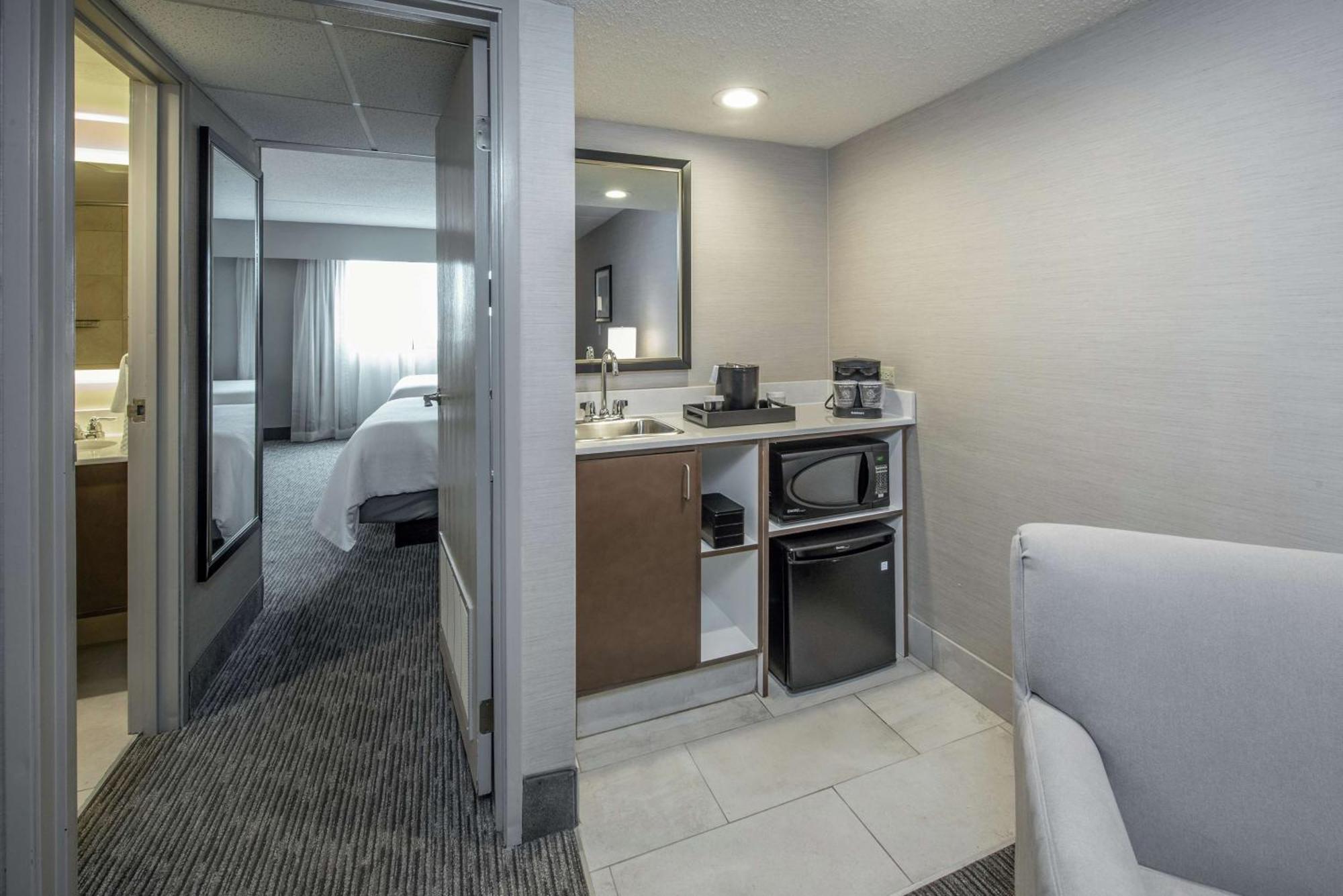 Embassy Suites By Hilton Chicago Schaumburg Woodfield Extérieur photo