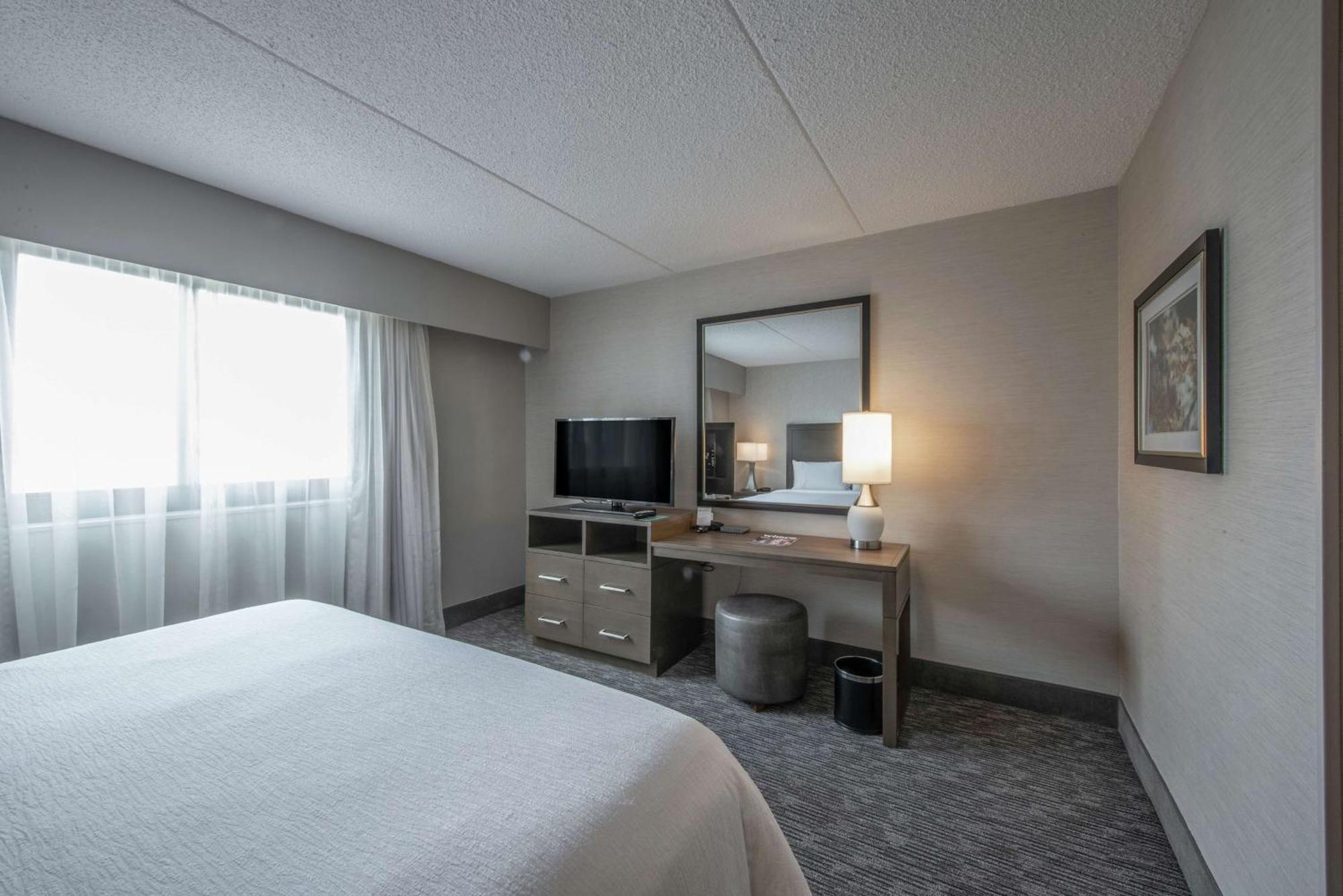 Embassy Suites By Hilton Chicago Schaumburg Woodfield Extérieur photo