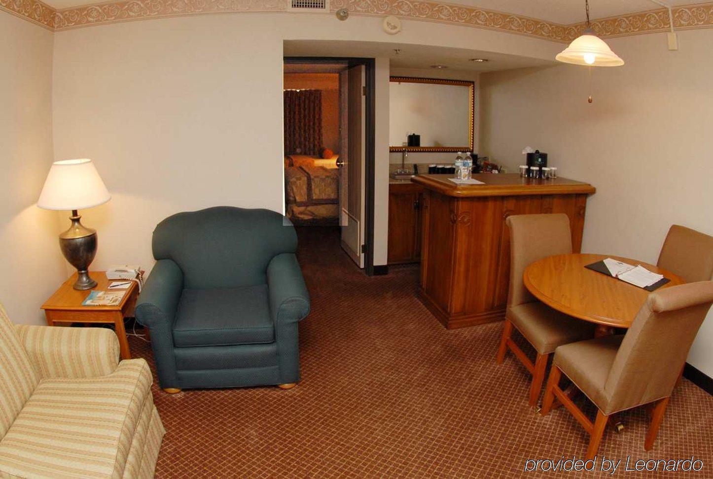 Embassy Suites By Hilton Chicago Schaumburg Woodfield Chambre photo